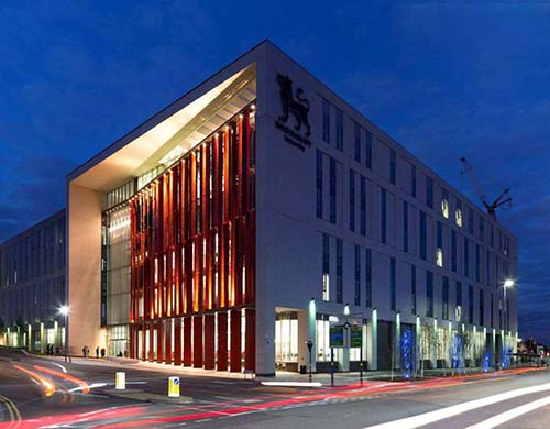 伯明翰城市大学