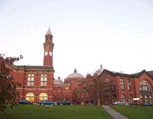 伯明翰城市大学