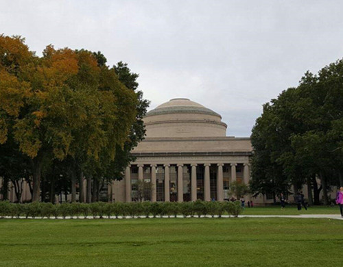 麻省理工学院