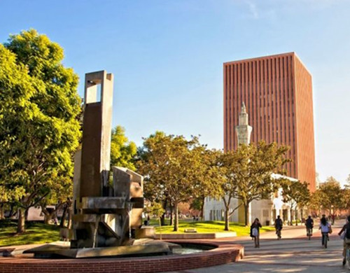 南加州大学