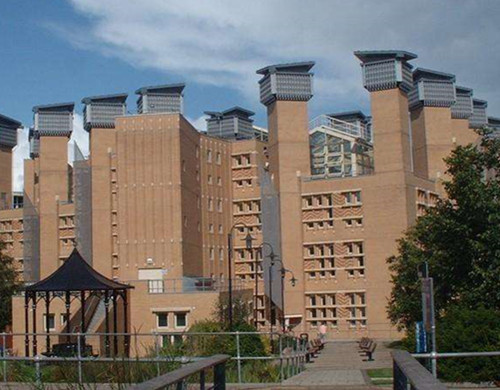 考文垂大学